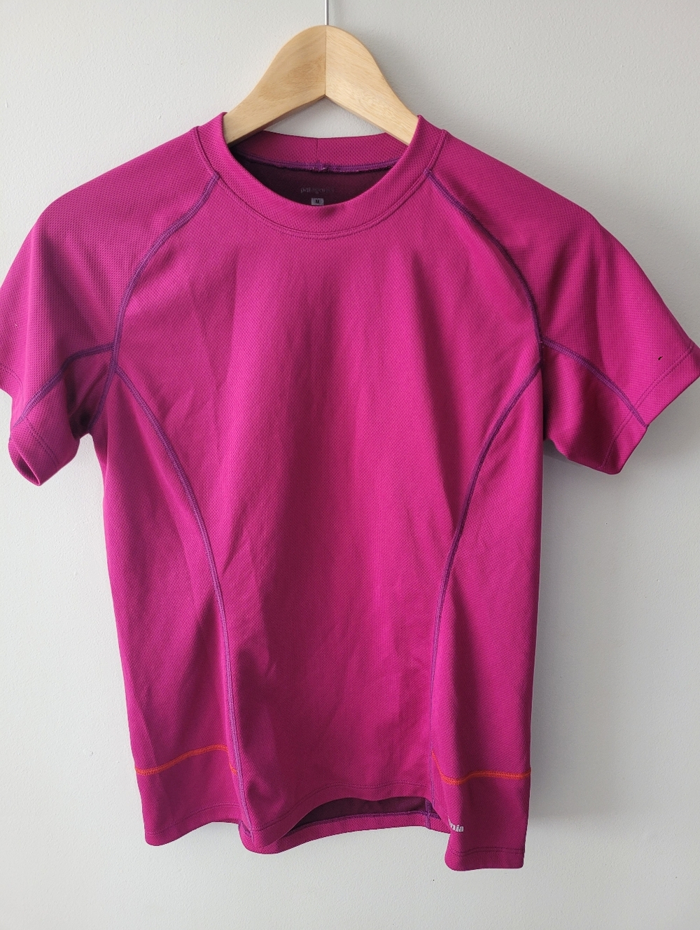 Patagonia Runshade Athletic Shirt, Medium, Fuchsia